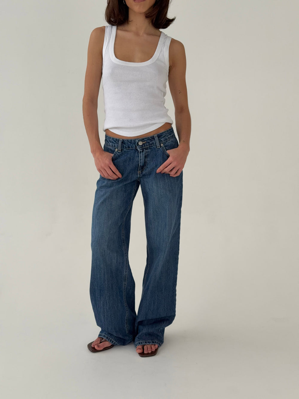 Floraline lavtaljede jeans - Blå denim