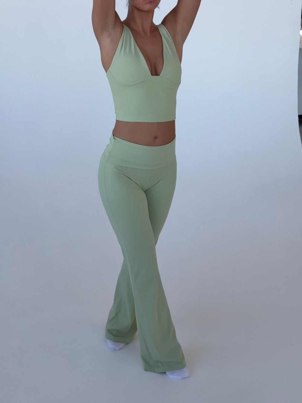 Essential flared pants - Matcha