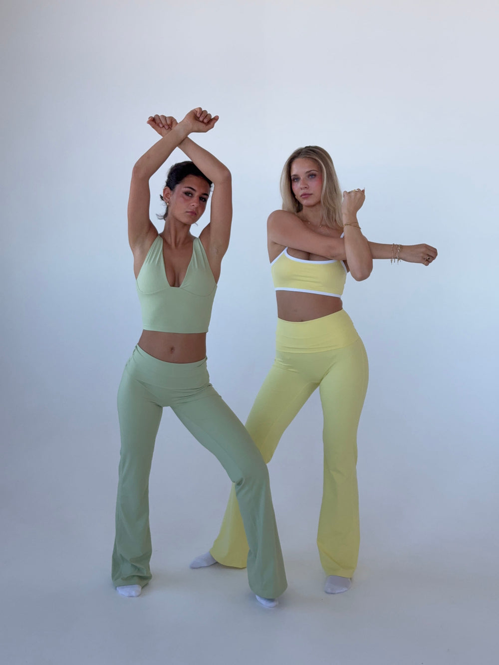 Essential flared pants - Matcha