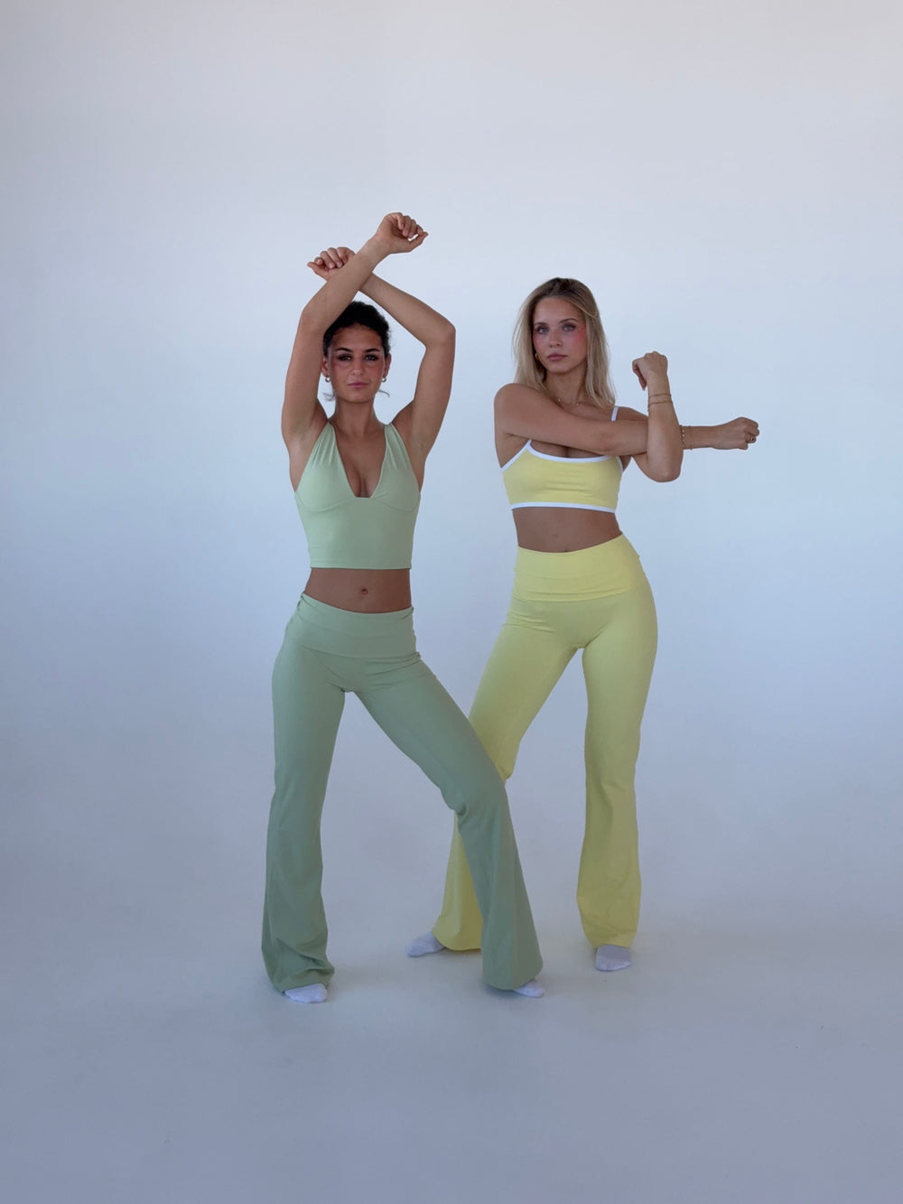Essential flared pants - Matcha