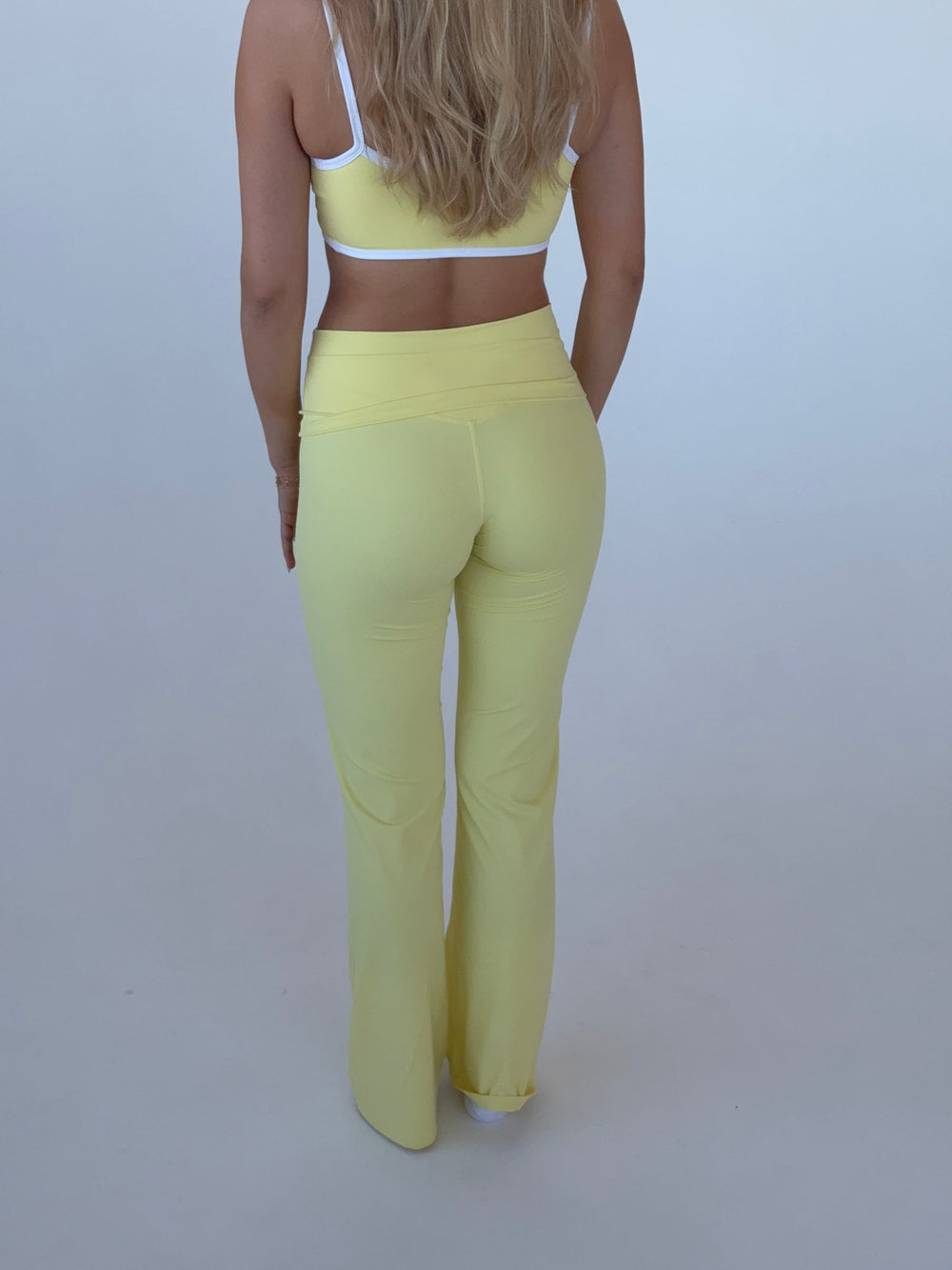Essential flared pants - Butter