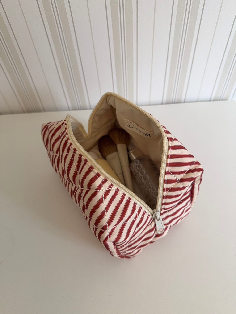 Honey lille toilettaske - Striber i rød/beige