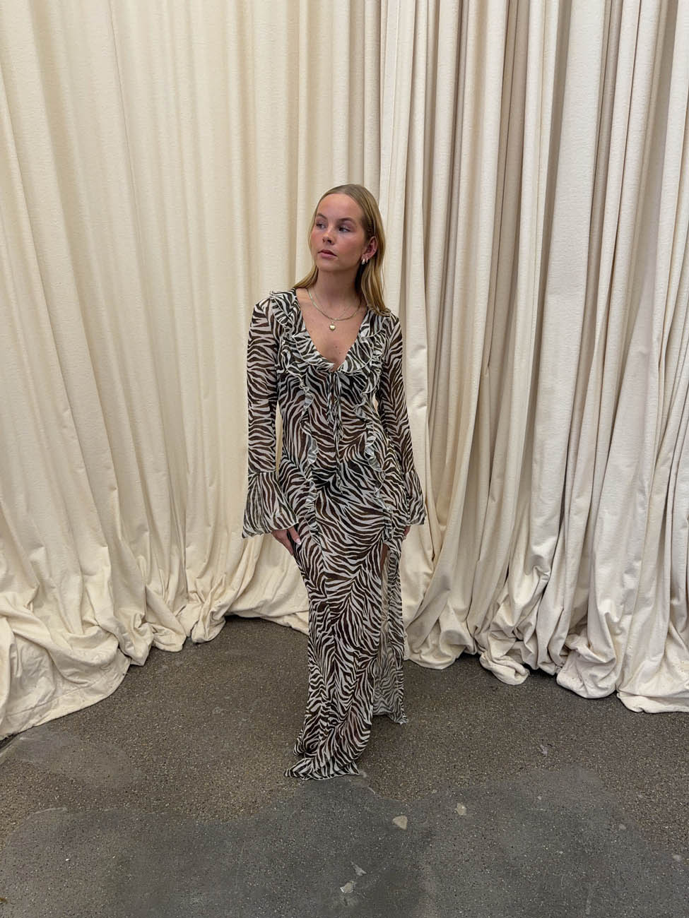 Amy kjole i zebraprint - Sort/hvid