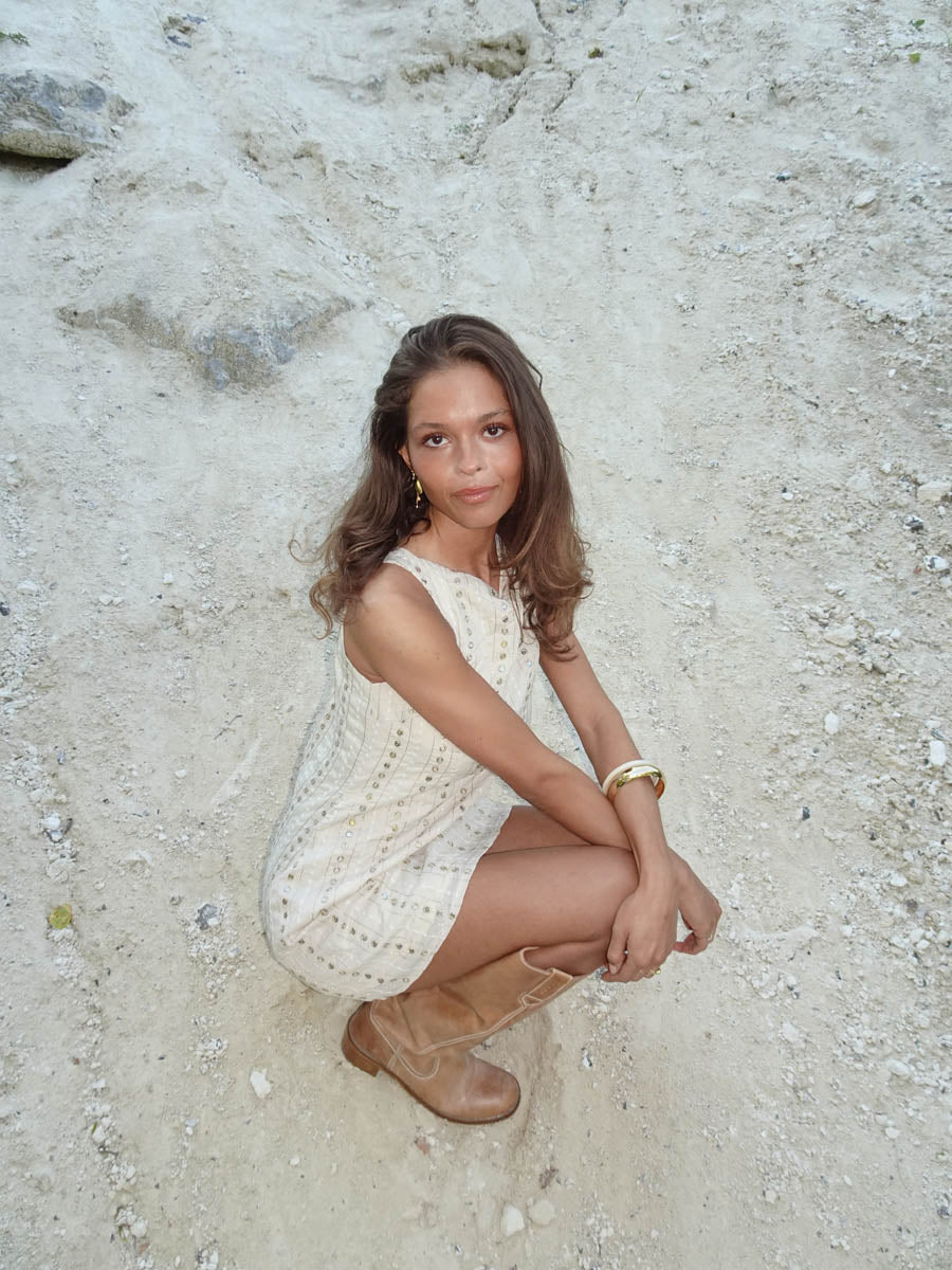 Tassy minikjole - Beige