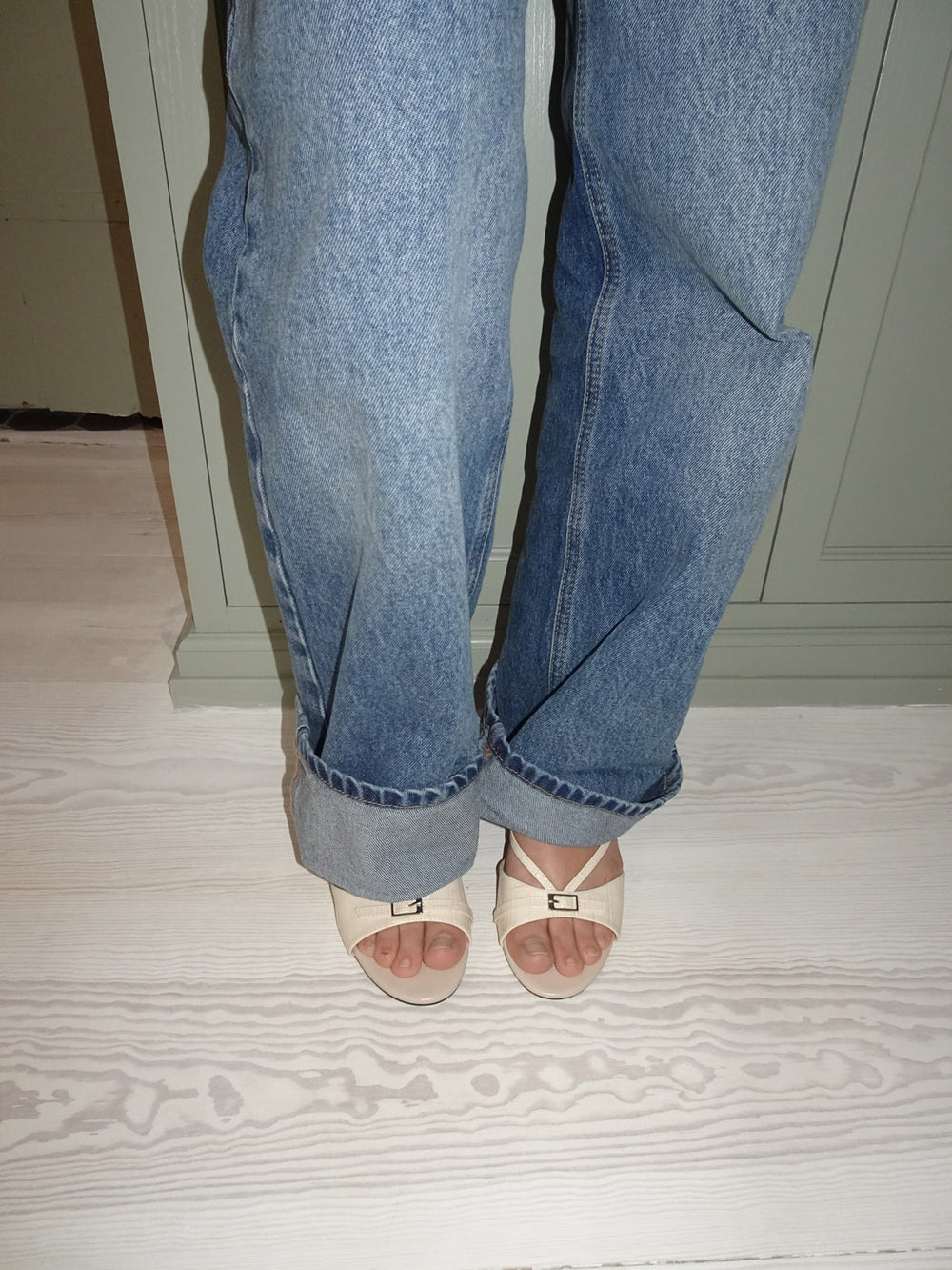 Teleo minihæle med spændedetalje - Beige