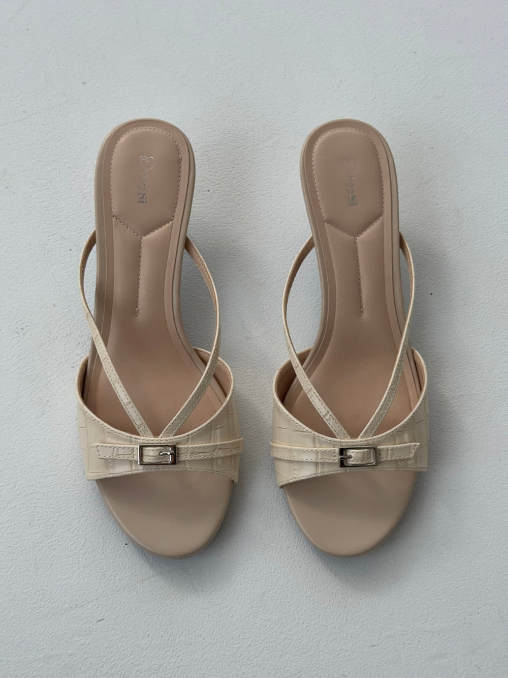 Teleo minihæle med spændedetalje - Beige