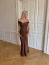 Andie off shoulder satinkjole - Brun