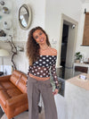 Alba off shoulder top med polkaprikker - Sort/hvid