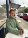 Valdamara oversized striktrøje med turtleneck - Grøn
