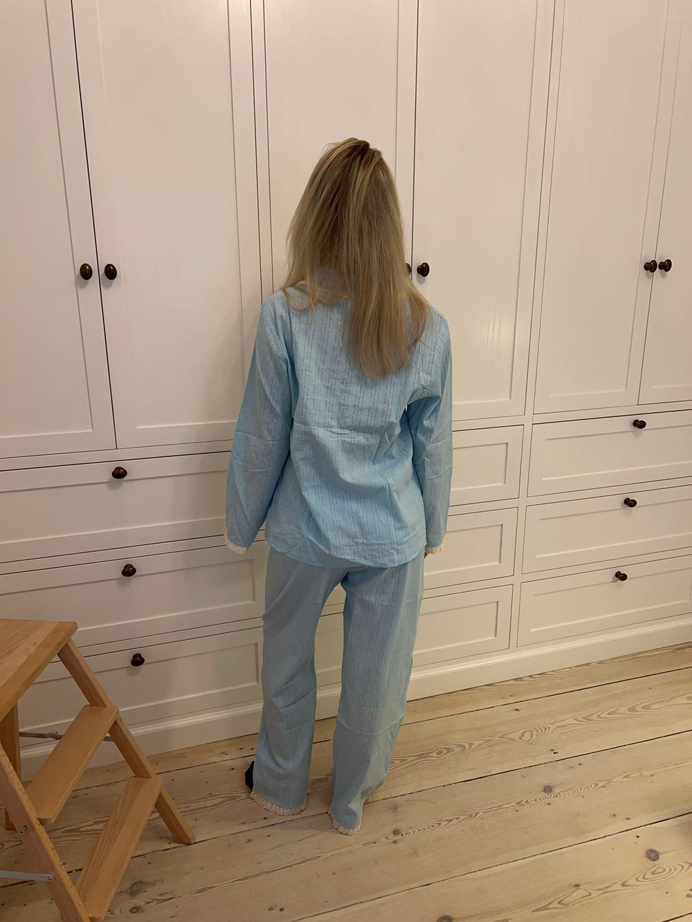 Carol pyjamassæt med blonder - Lyseblå