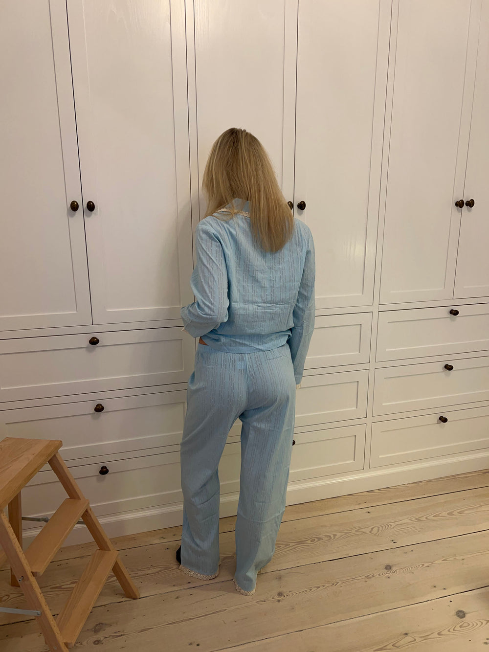 Carol pyjamassæt med blonder - Lyseblå