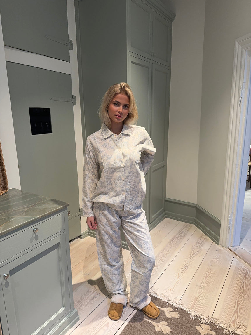 Esme pyjamassæt - Off white/blå