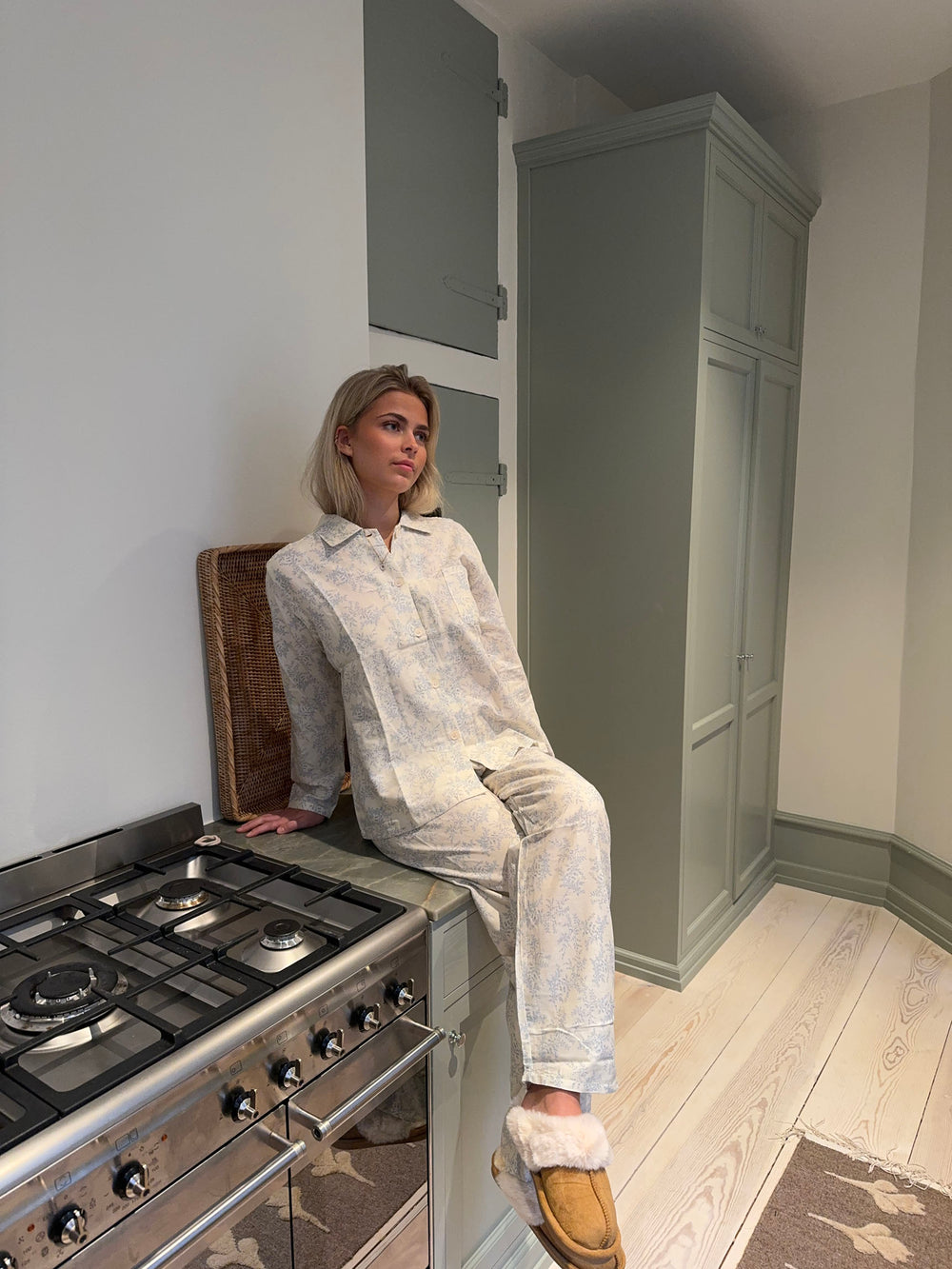 Esme pyjamassæt - Off white/blå