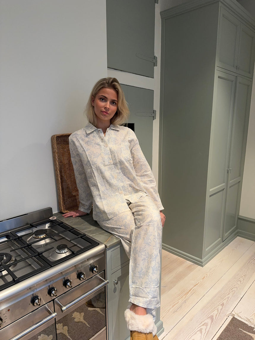 Esme pyjamassæt - Off white/blå