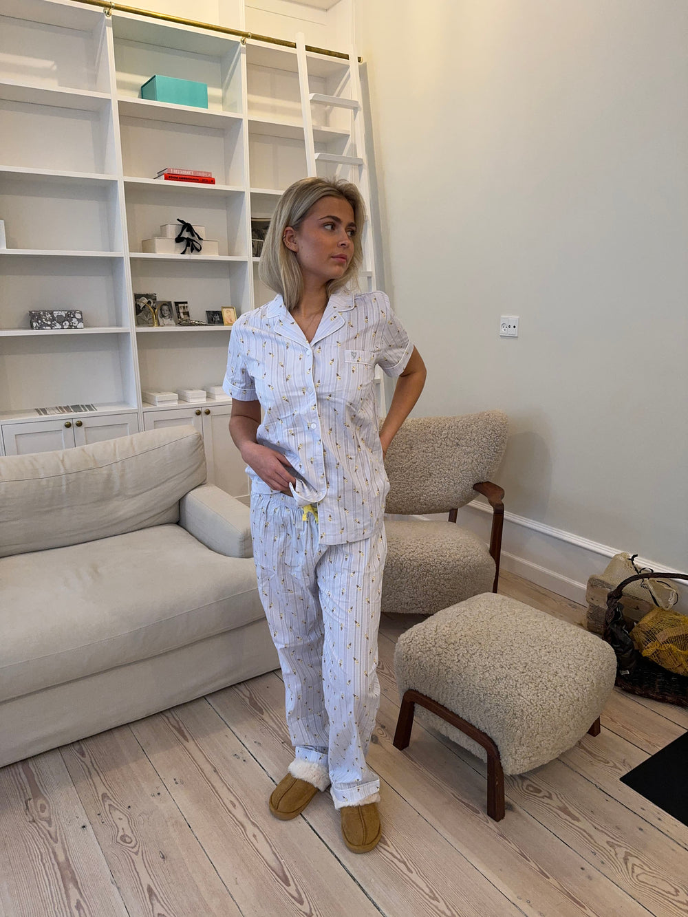 Tinna pyjamassæt med isvafler - Blå/hvid