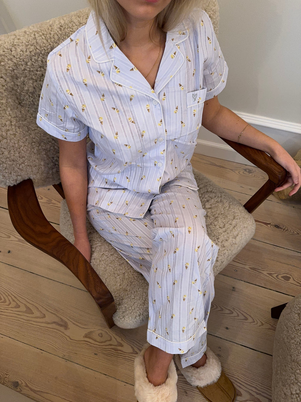 Tinna pyjamassæt med isvafler - Blå/hvid