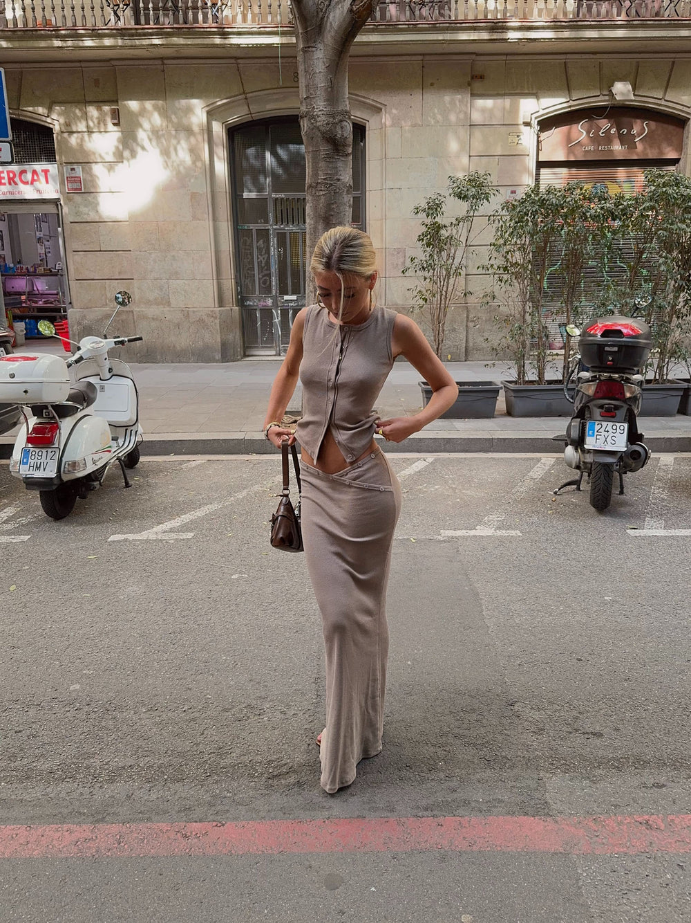 Osccarra top med knapper - Beige