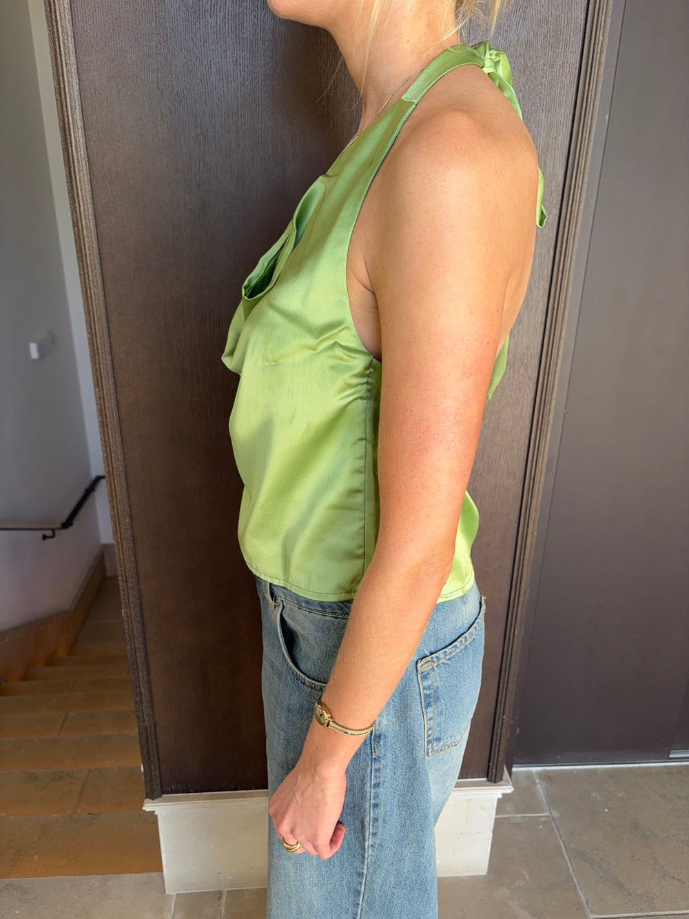 Milena halterneck top i satin - Grøn