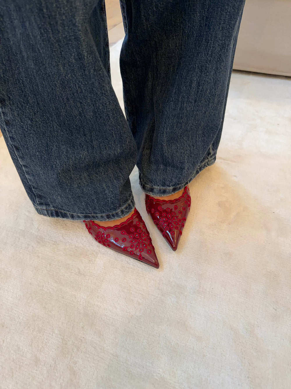 Ydun slingback hæle med detaljer - Rød