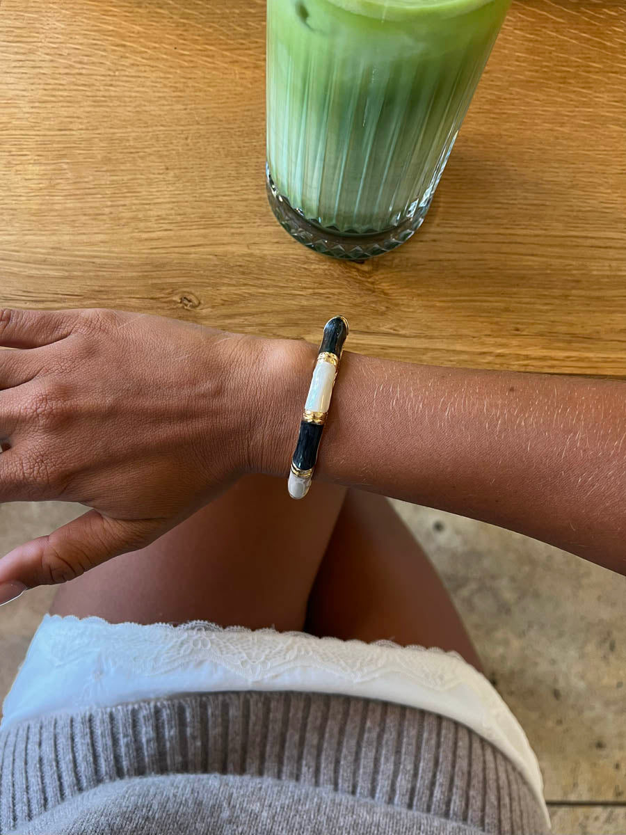 Sola armbånd med striber - Sort/hvid
