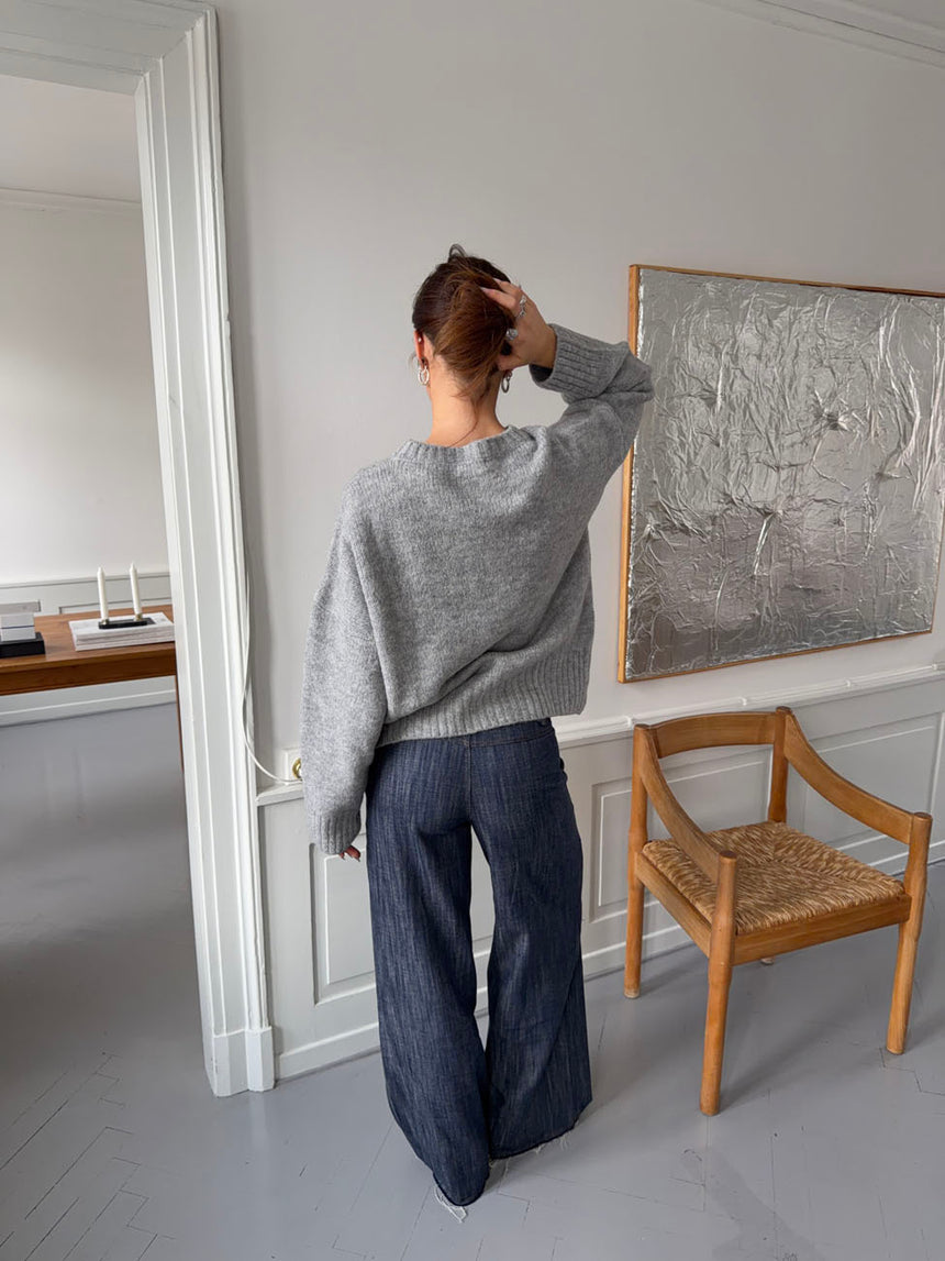 Vicky striktrøje med ribdetaljer - Grå