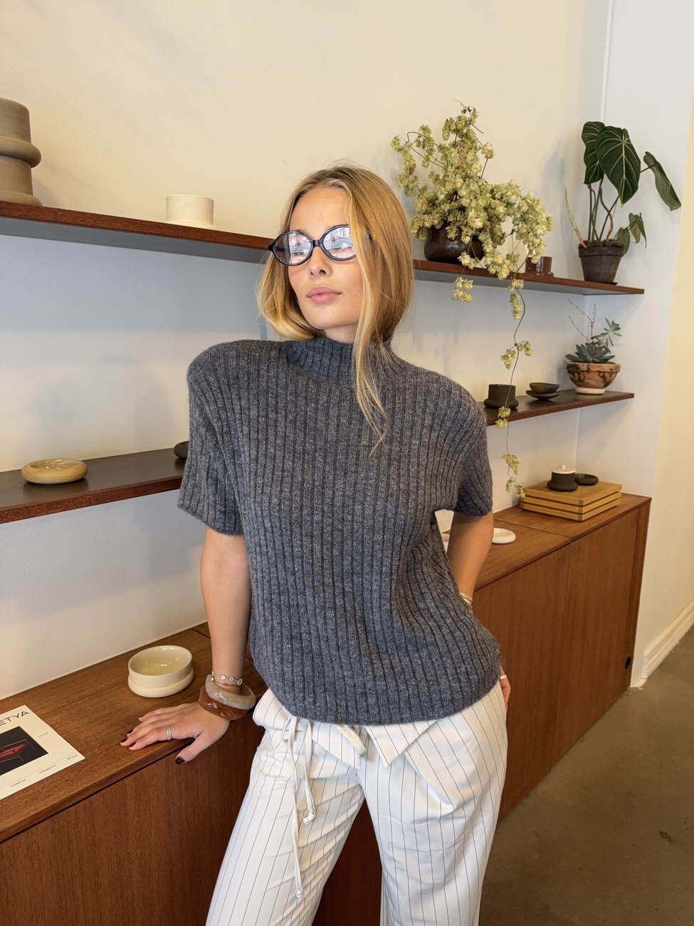 Tassi striktrøje med turtleneck - Grå