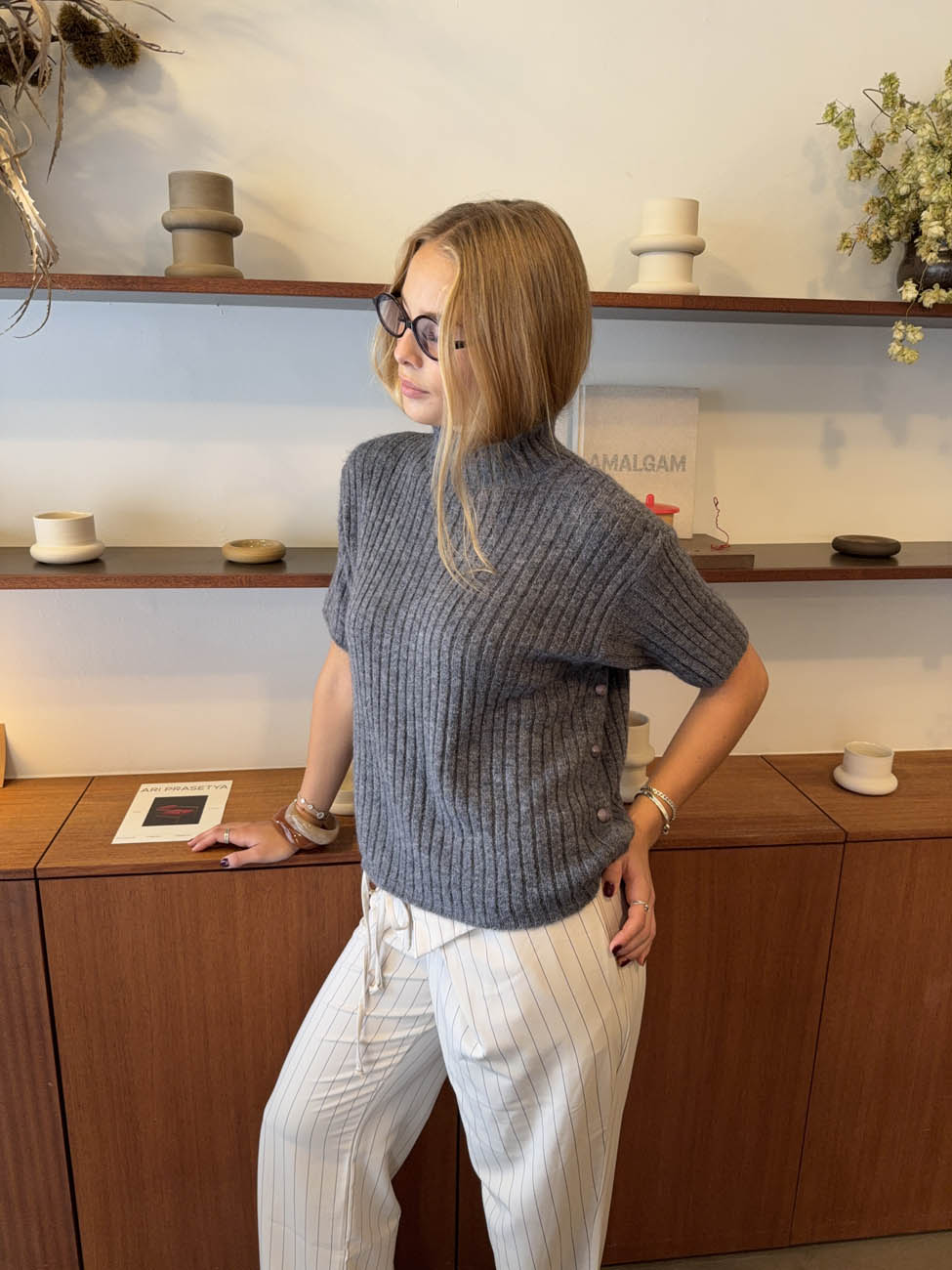 Tassi striktrøje med turtleneck - Grå