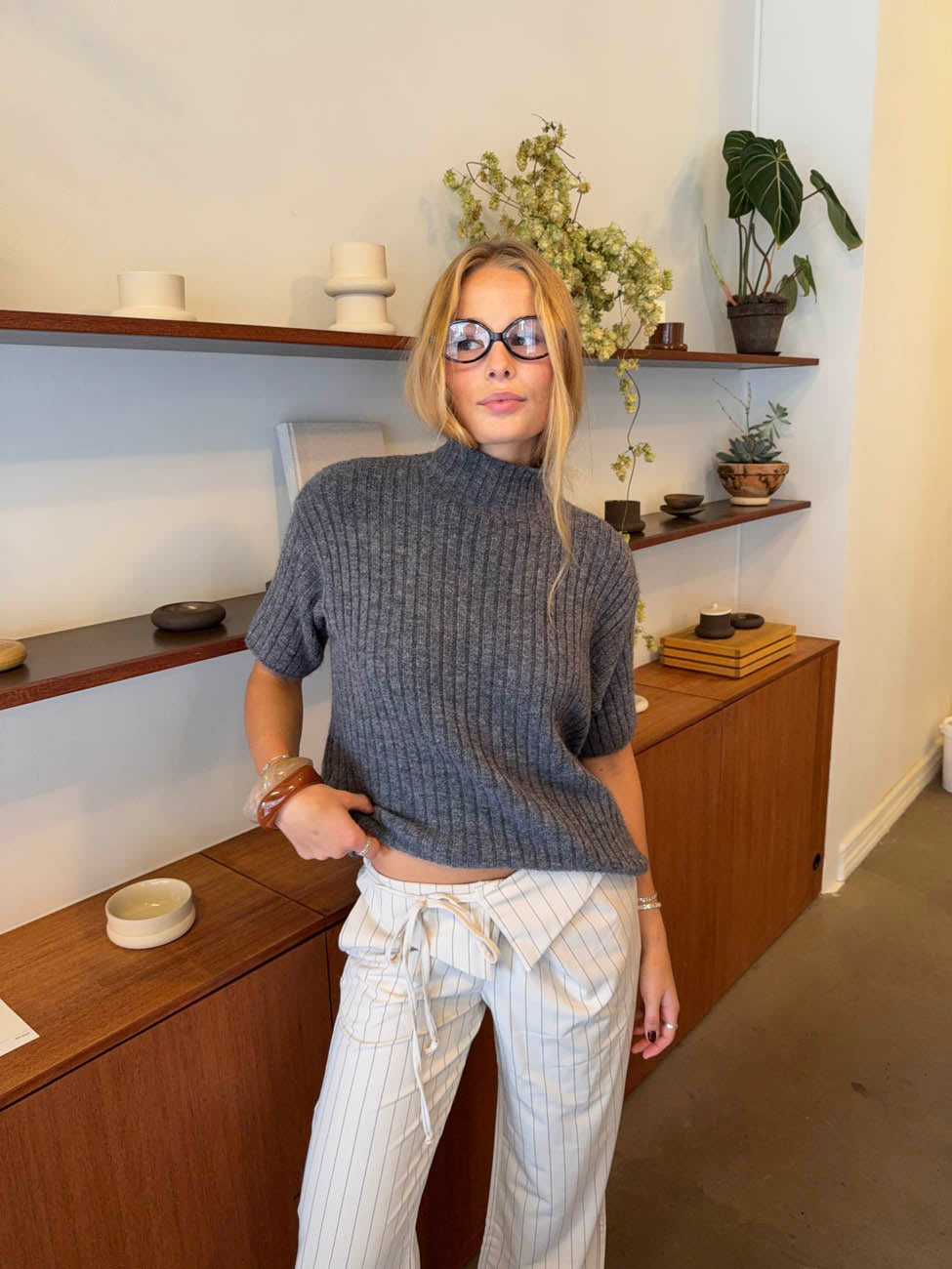 Tassi striktrøje med turtleneck - Grå