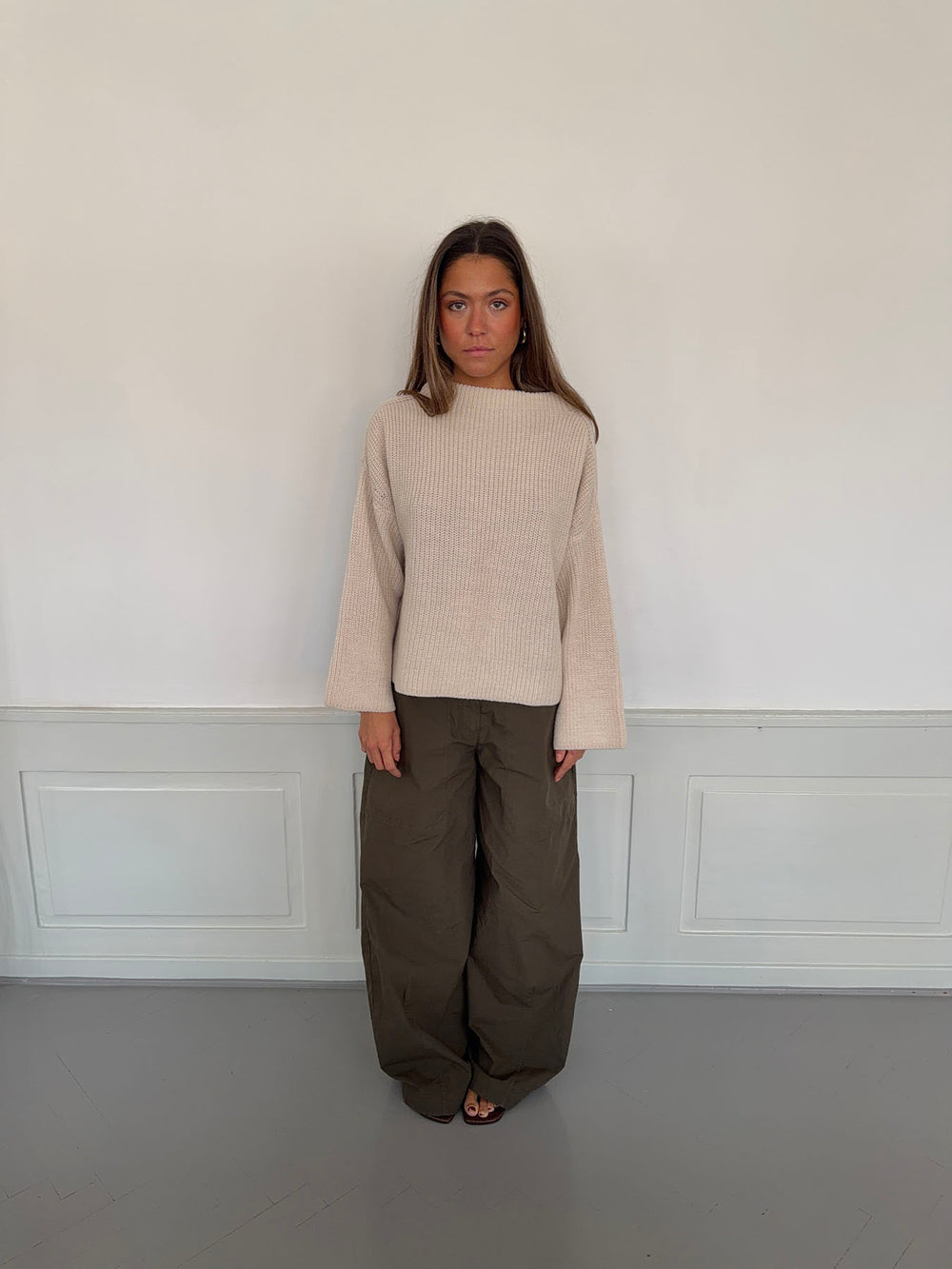 Cholana striktrøje med åben ryg - Beige