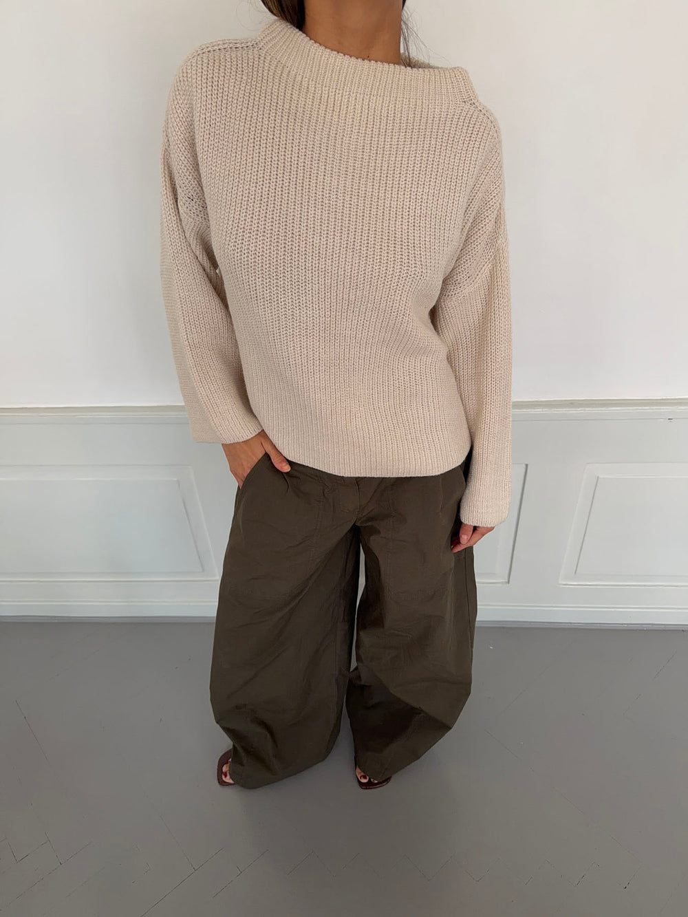 Cholana striktrøje med åben ryg - Beige
