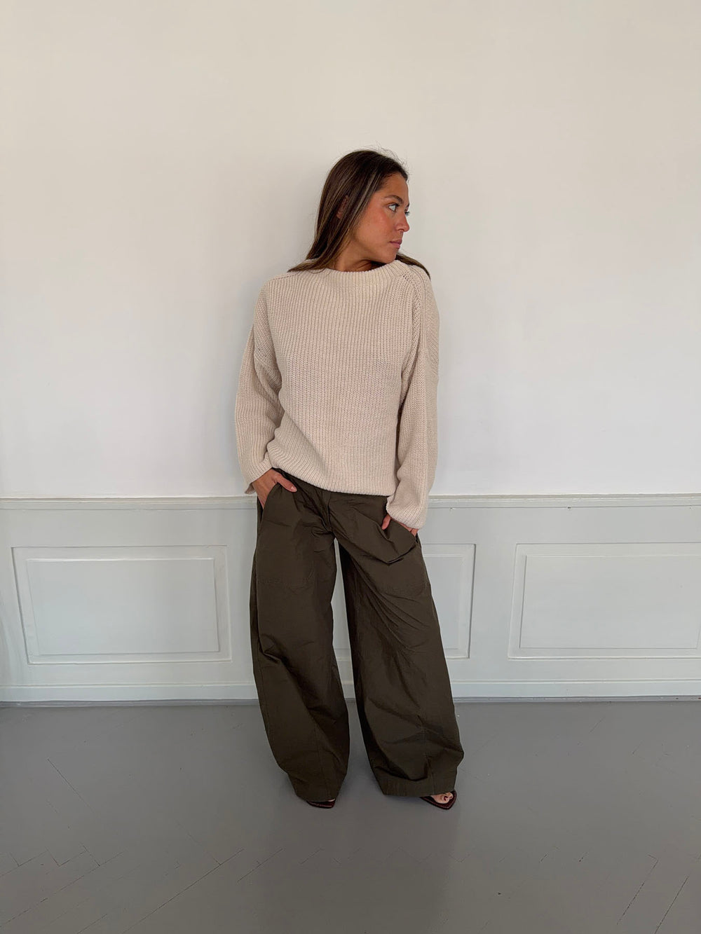 Cholana striktrøje med åben ryg - Beige