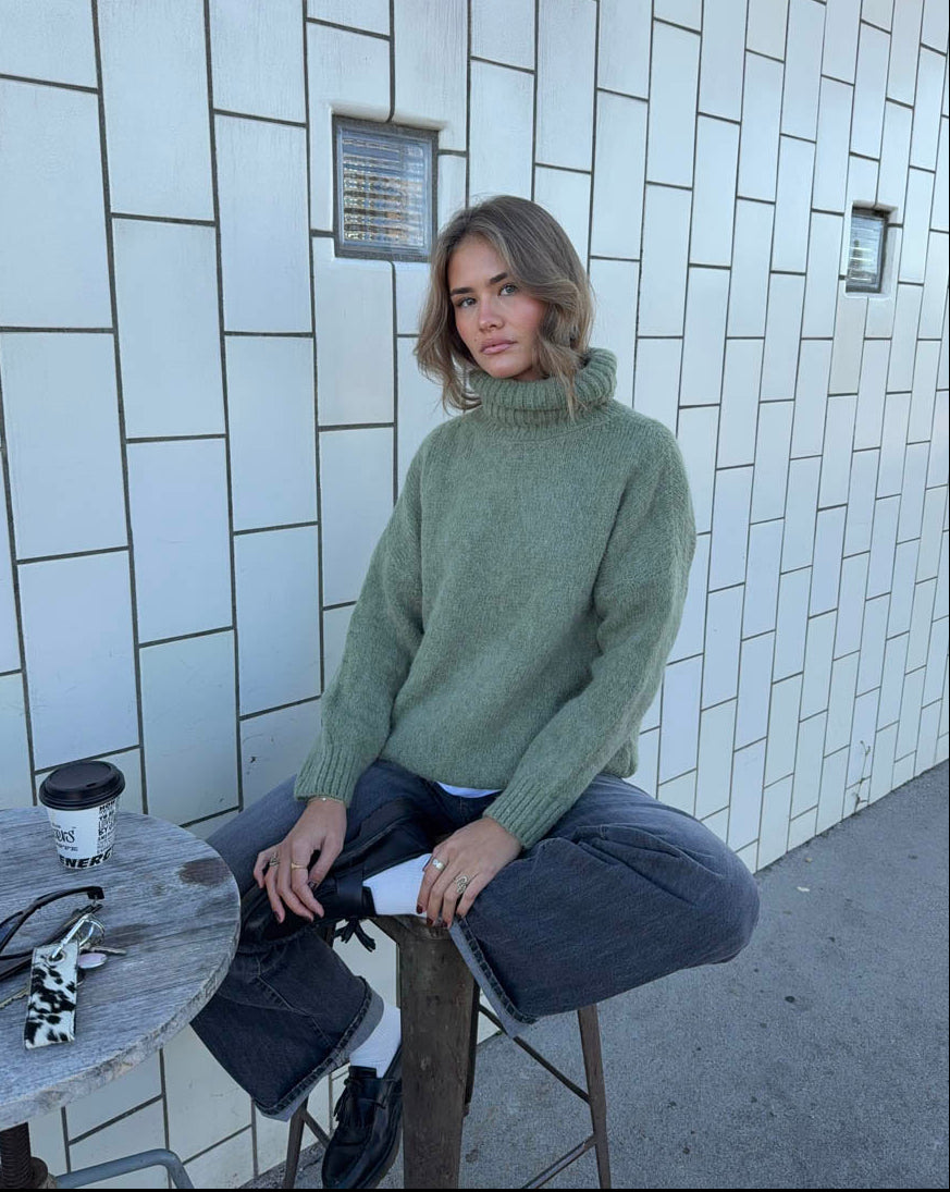 Idun striktrøje med turtleneck - Kaki