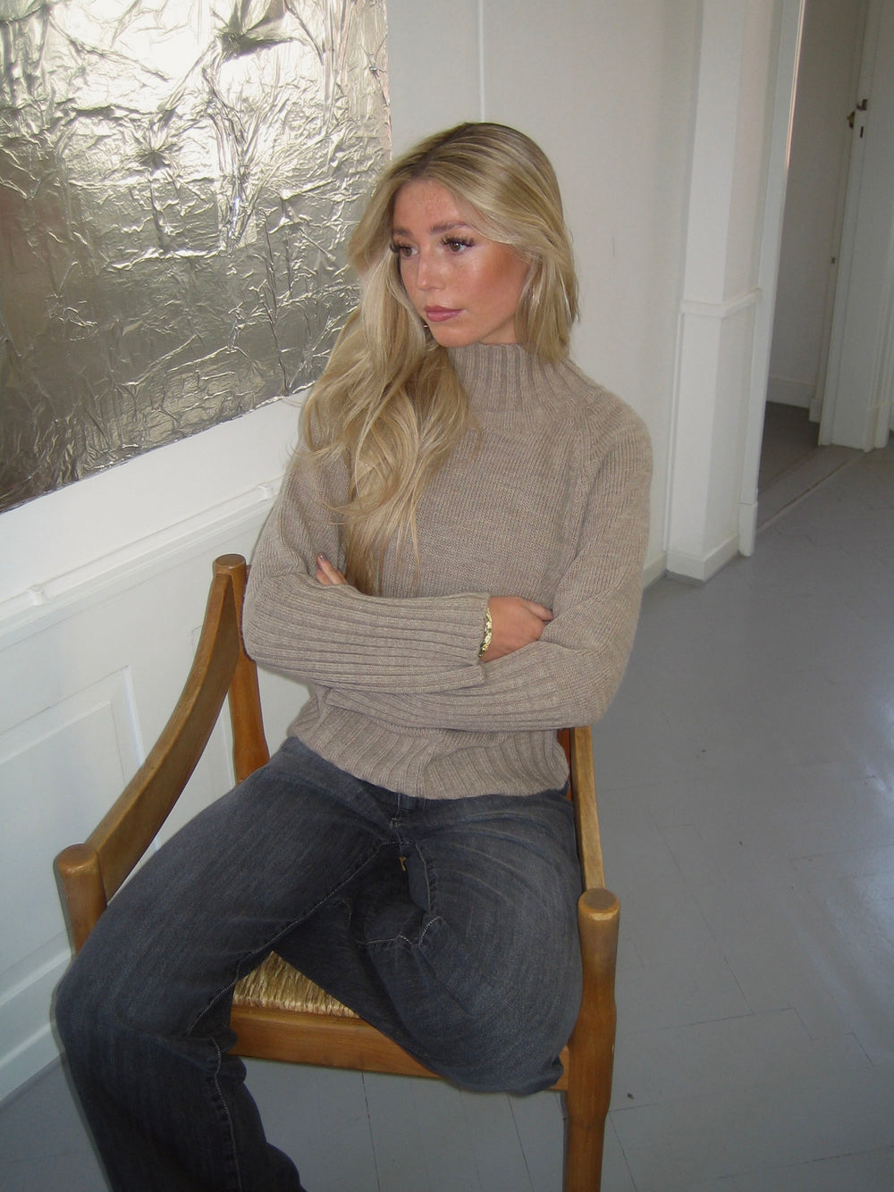 Alyssa striktrøje med høj hals - Beige