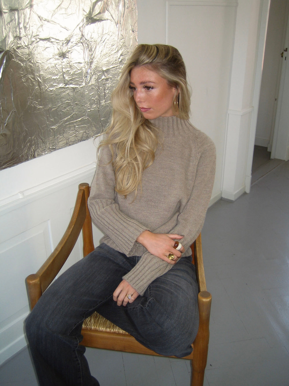 Alyssa striktrøje med høj hals - Beige