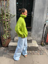 Valdamara oversized striktrøje med turtleneck - Limegrøn