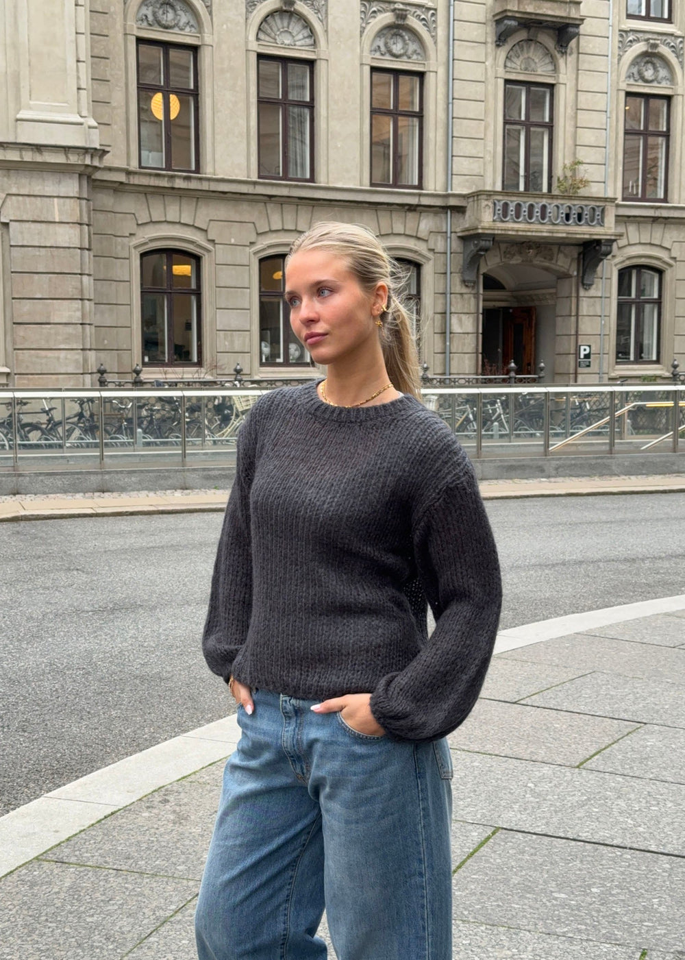 Ina striktrøje - Mørk grå