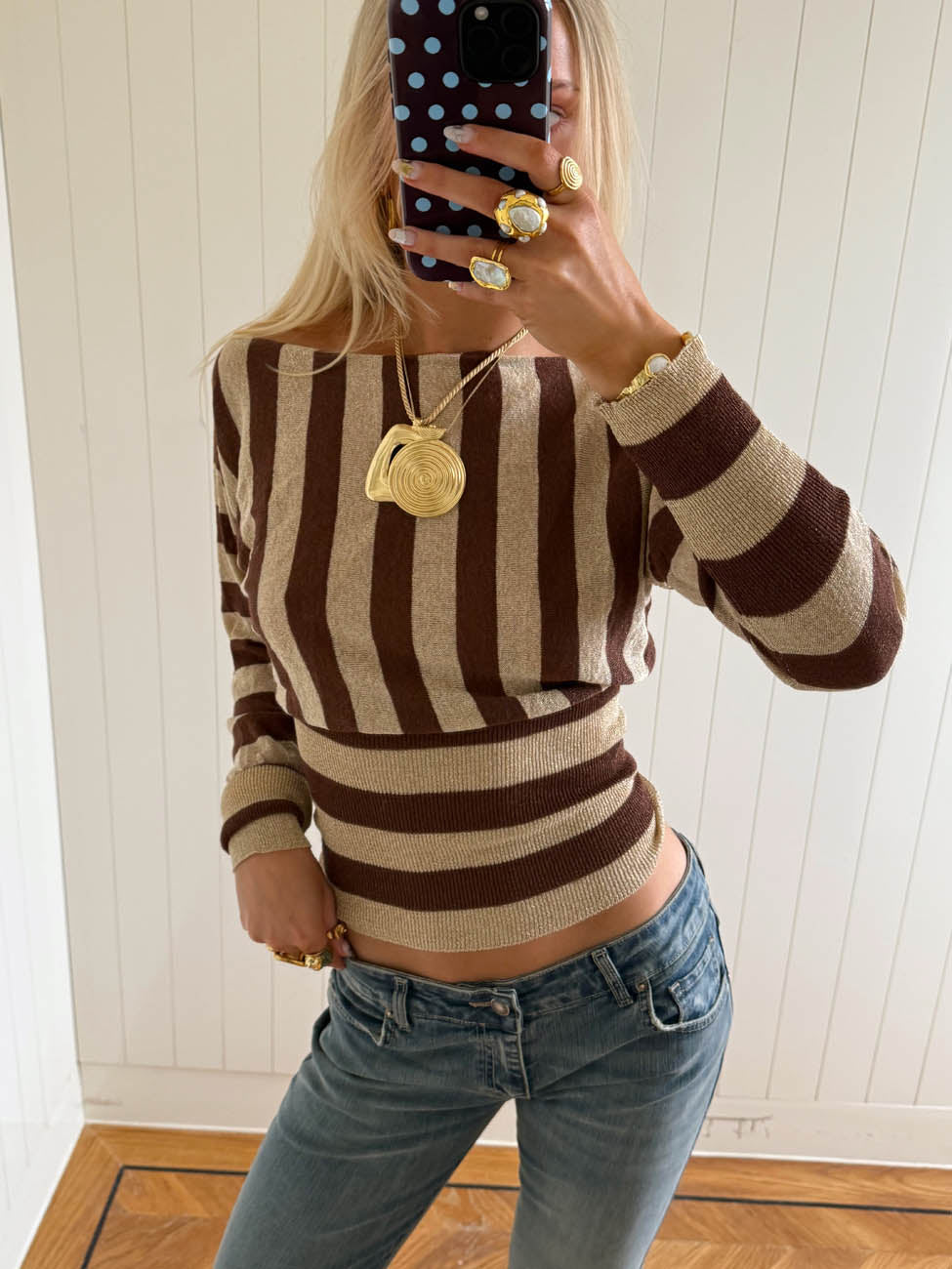 Scandivv tætsiddende bluse med glitter - Brun/guld