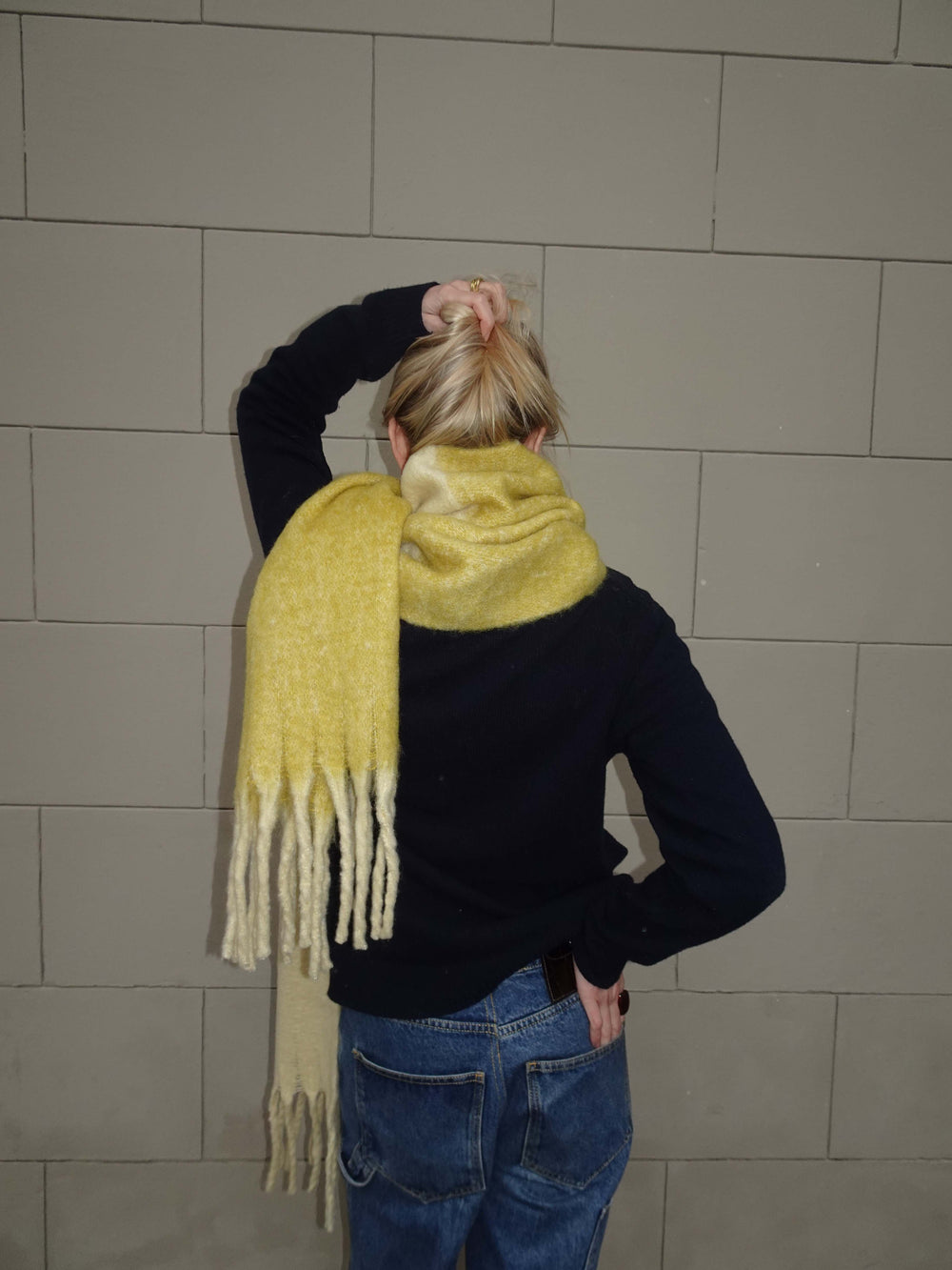 Gale tørklæde - Gul/off white