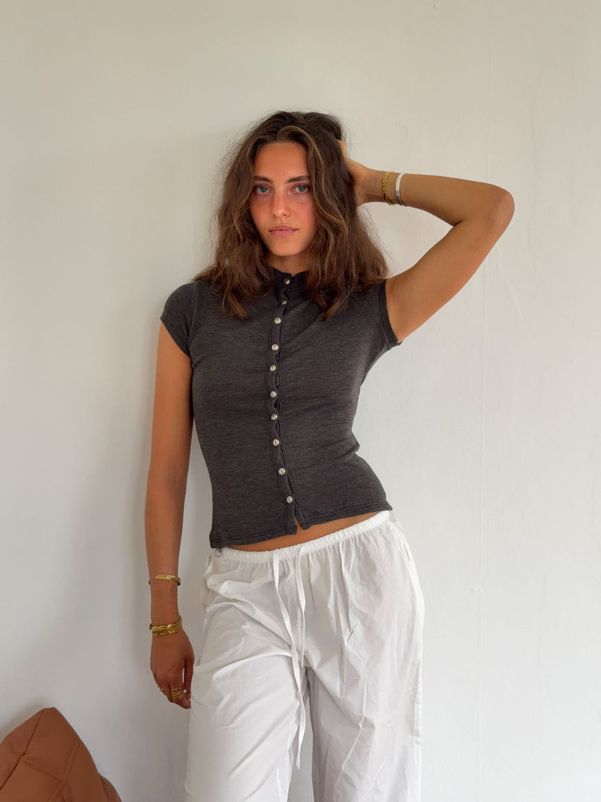 Leonie top med knapper - Grå