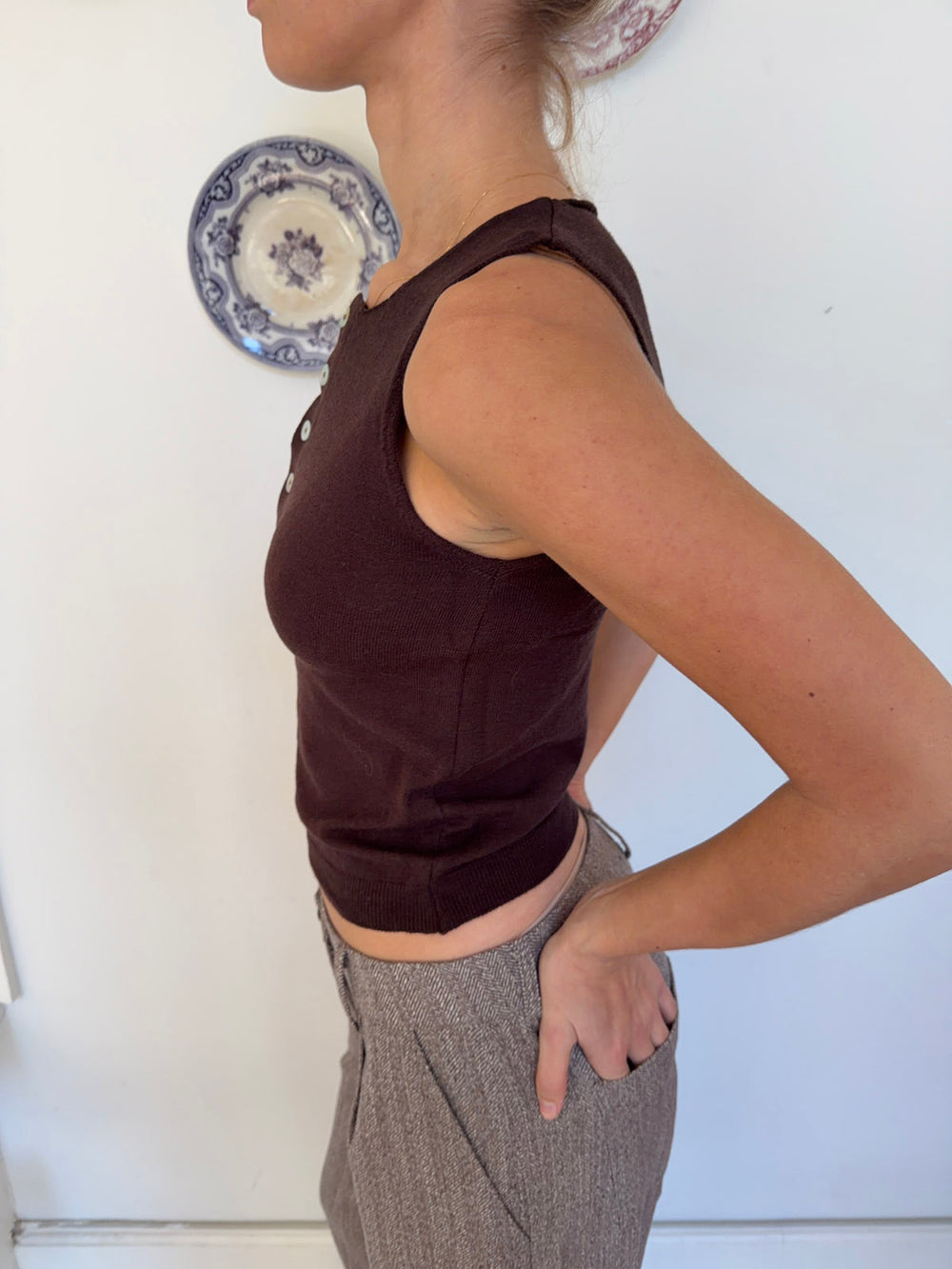 Dilly top med knapper - Brun