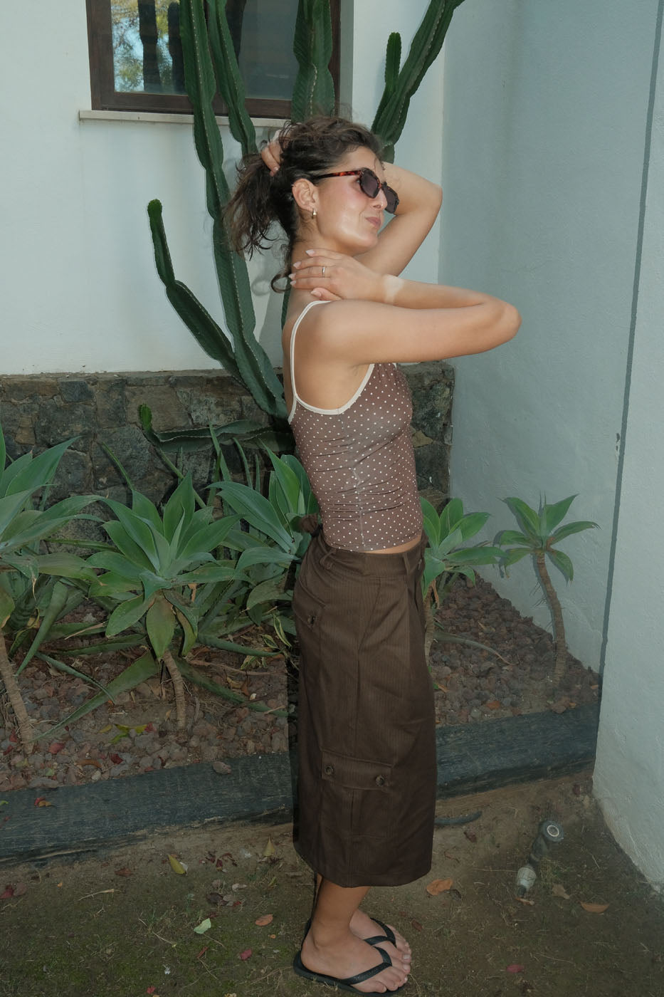 Esmaralda top med polkaprikker - Brun/beige