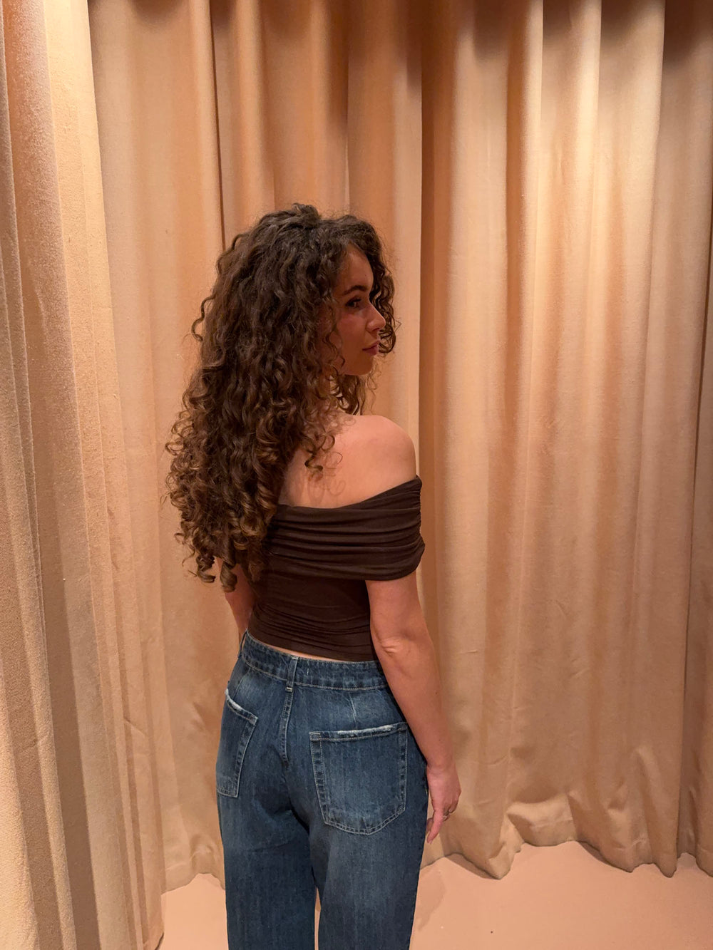 Celora off shoulder top - Brun