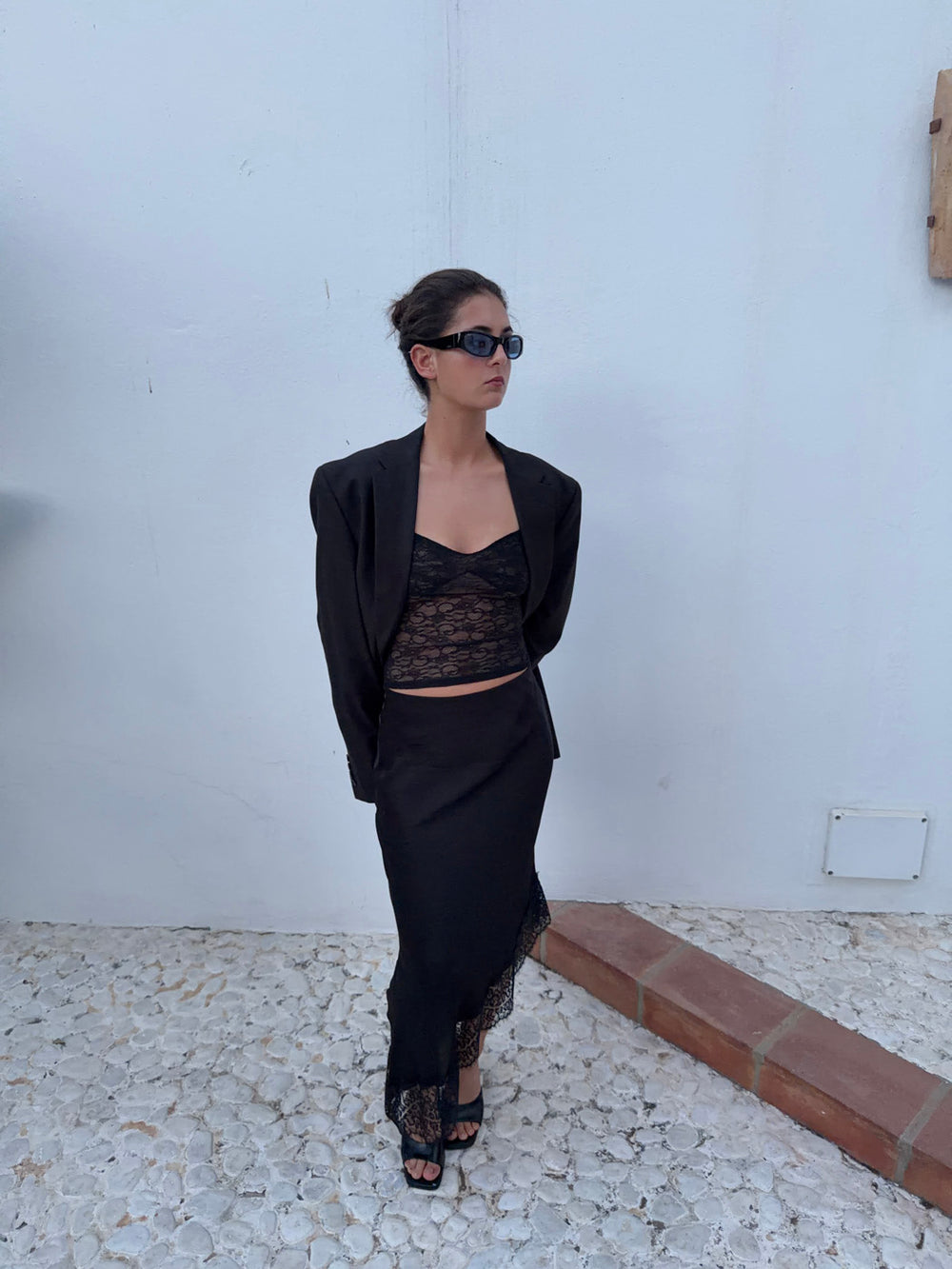 Nicoline off shoulder-top i blonde - Sort