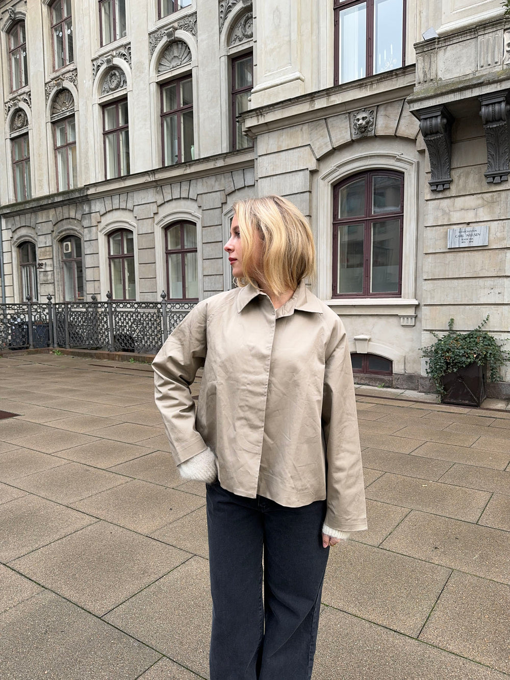 Monica kort trenchcoat - Beige