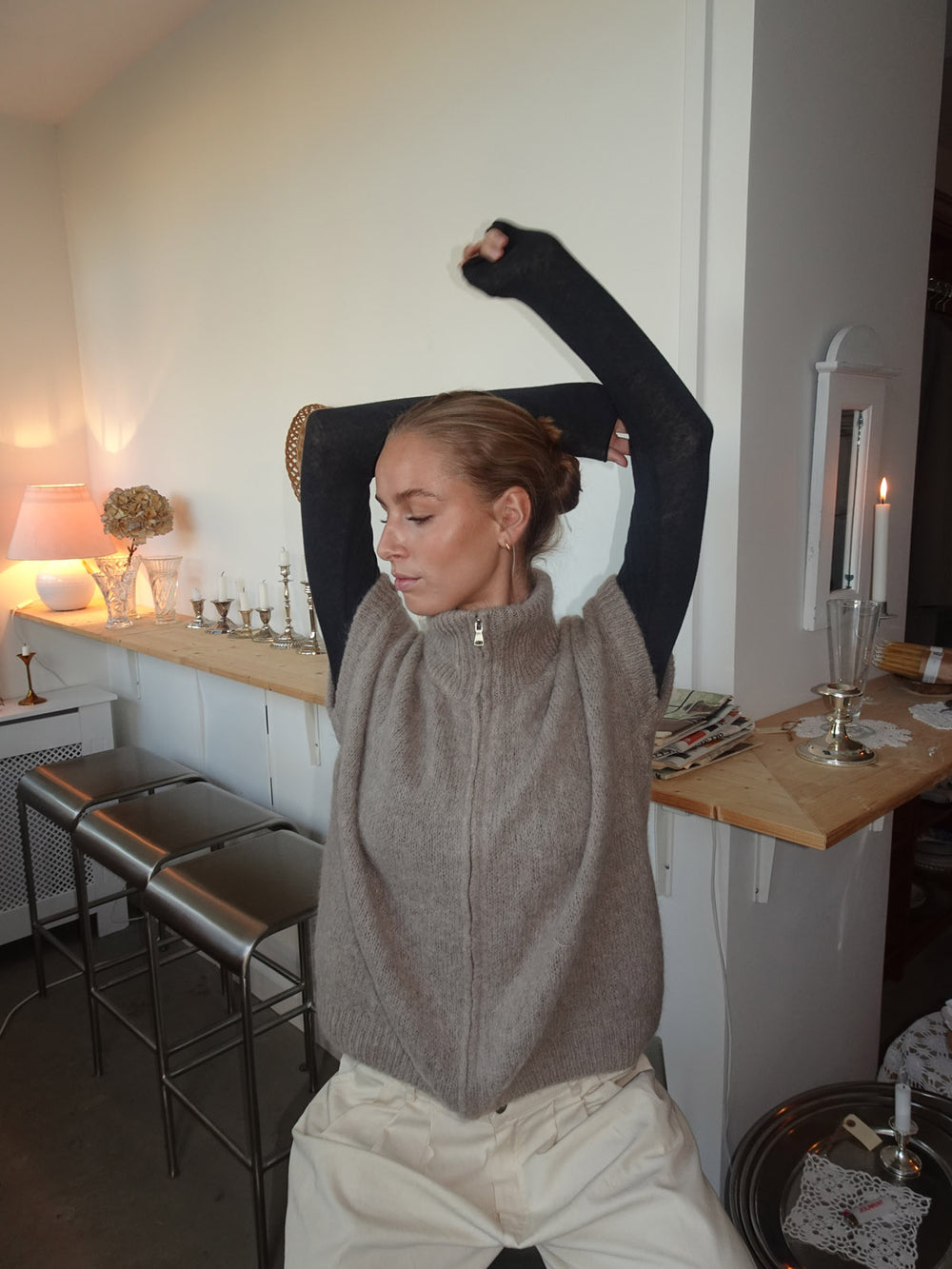 Fiona vest med høj hals - Beige