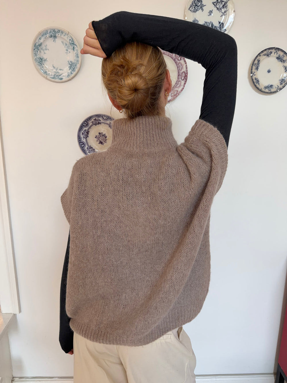 Fiona vest med høj hals - Beige