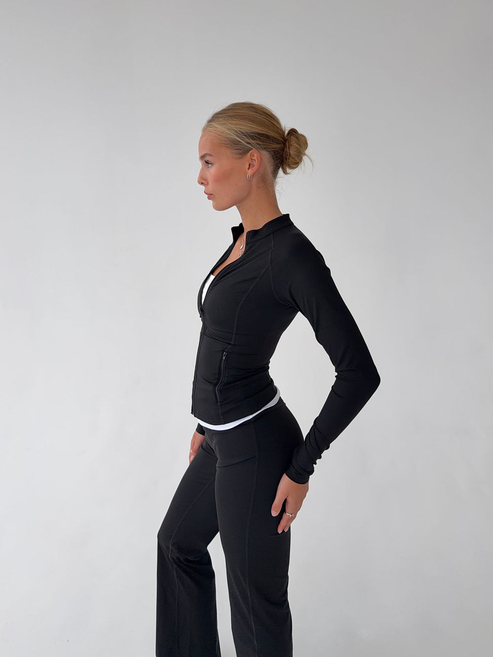 Essential zip up jakke - Jet black