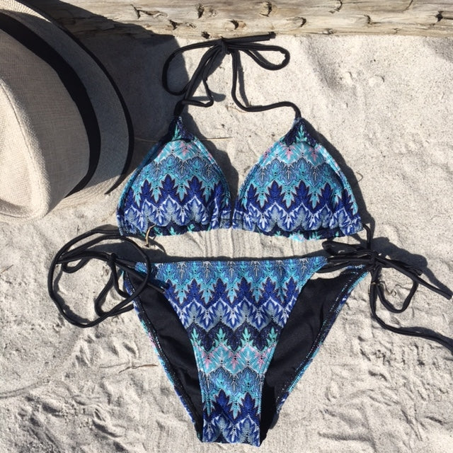 Sunny bikini - Sea