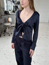 Freja satinbluse - Mørk navy