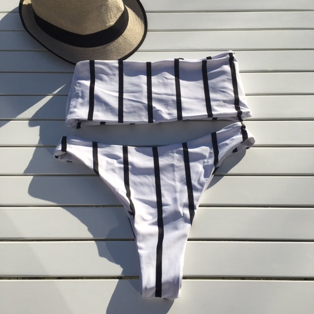 Melani bikini